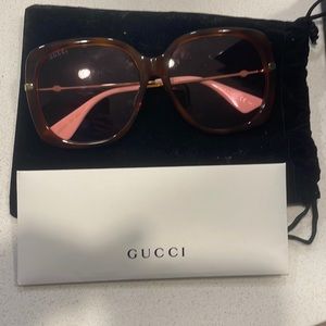 Authentic Guccis sunglasses